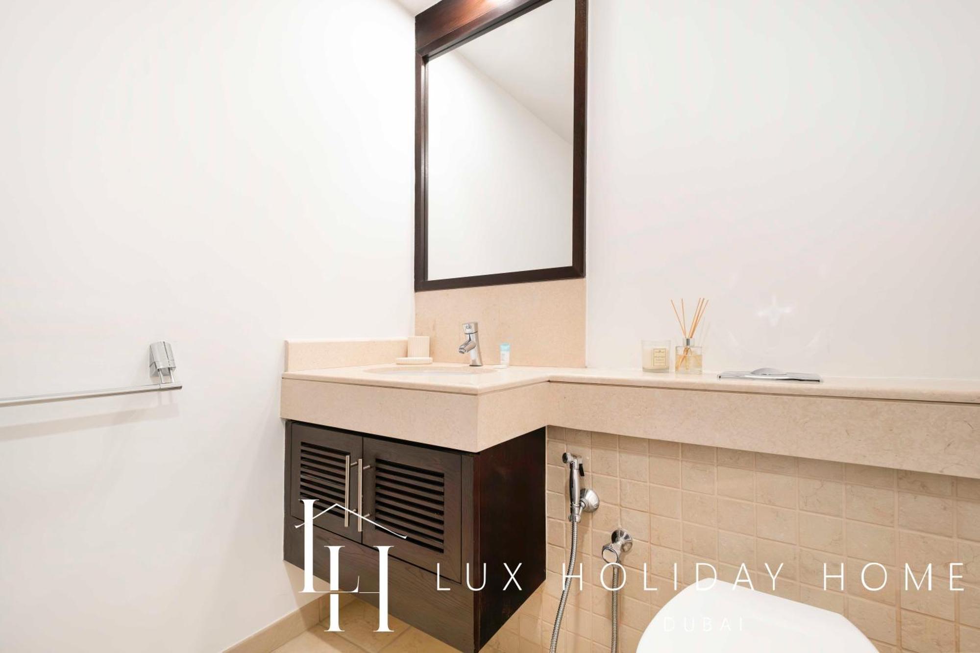 Lux The Stunning Fountain View Appartement